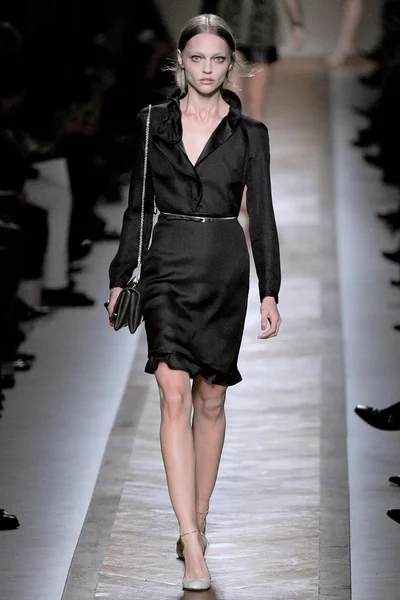 Look 13